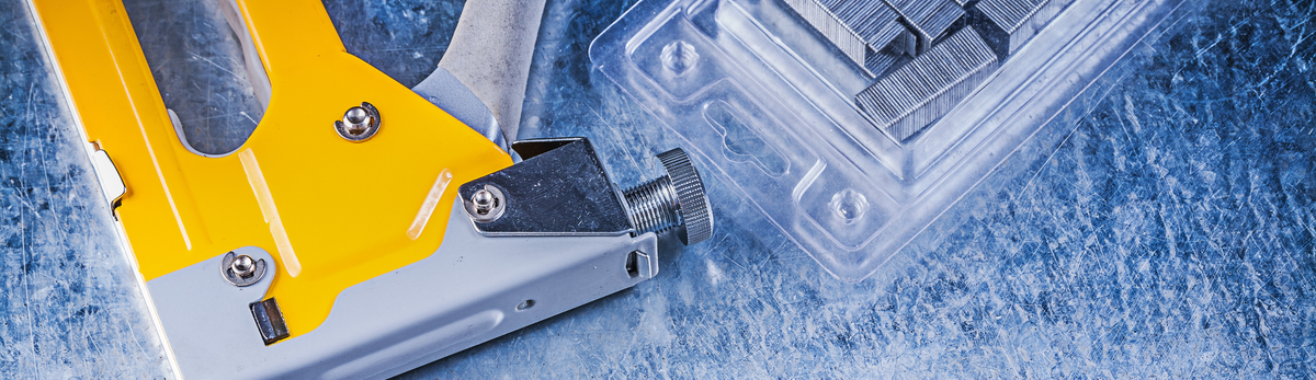 אקדחי סיכות וניטים