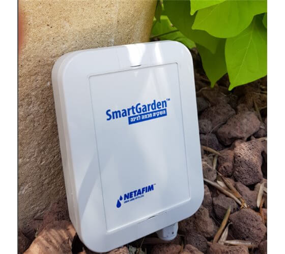 מחשב השקייה עם אפליקציה מובנית