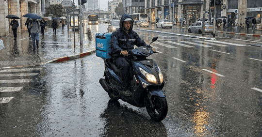 חליפת גשם | עובדים בחוץ? הכירו: מגוון חליפות סערה - מעטפת מושלמת לחורף