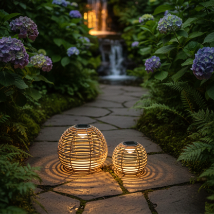 מנורה סולארית למרפסת ולגן