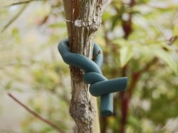 תמונה להמחשת ביפלקס תומך עצים צעירים מבית צור מרקט